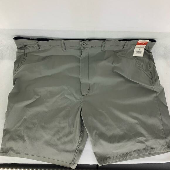 Wrangler Authentics Men's Performance Comfort Flex Shorts Size 48 - Picture 1 of 8